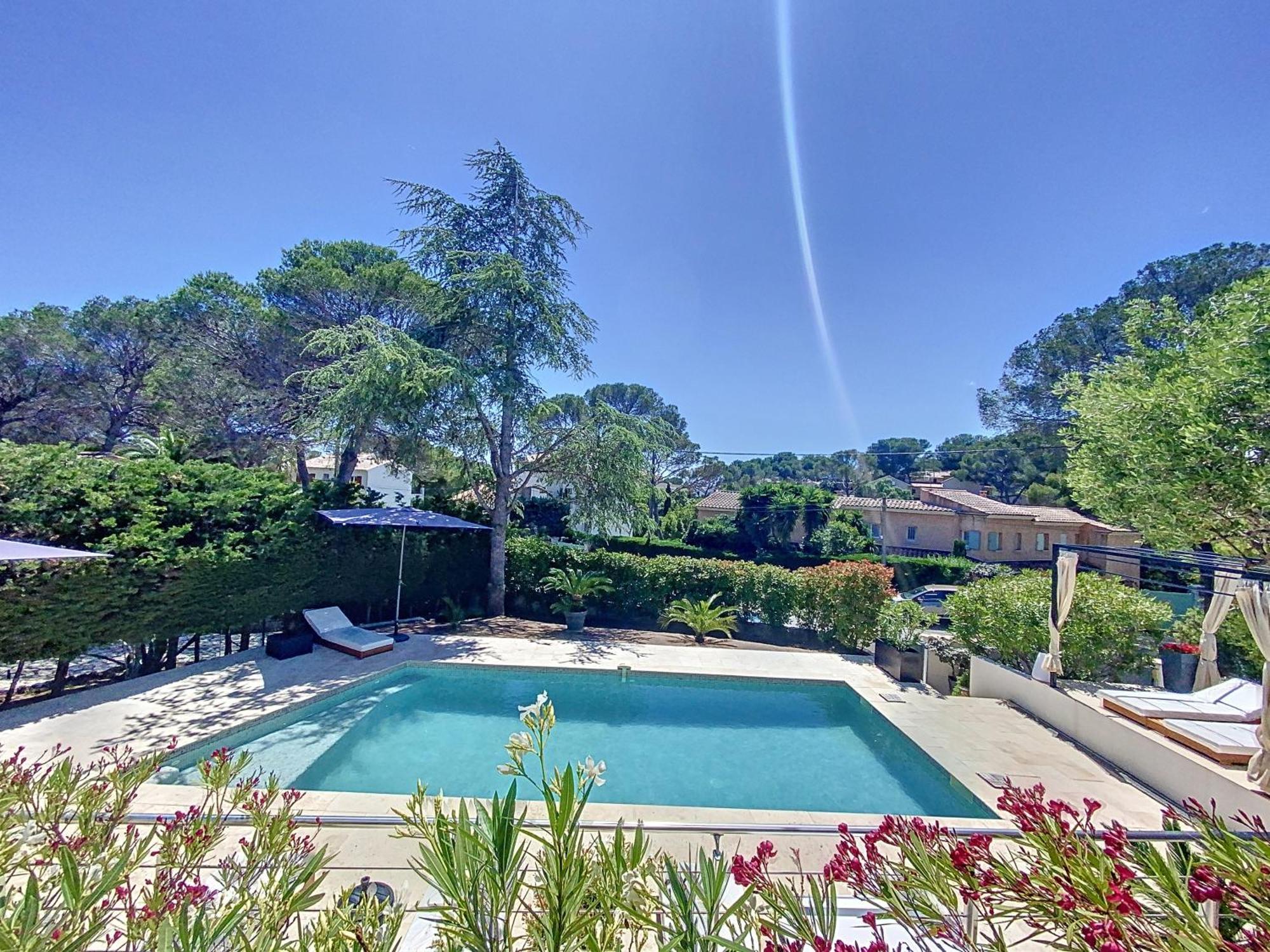 "Les Alizes" Cote Piscine Proche Bord De Mer Saint-Raphaël Exterior foto